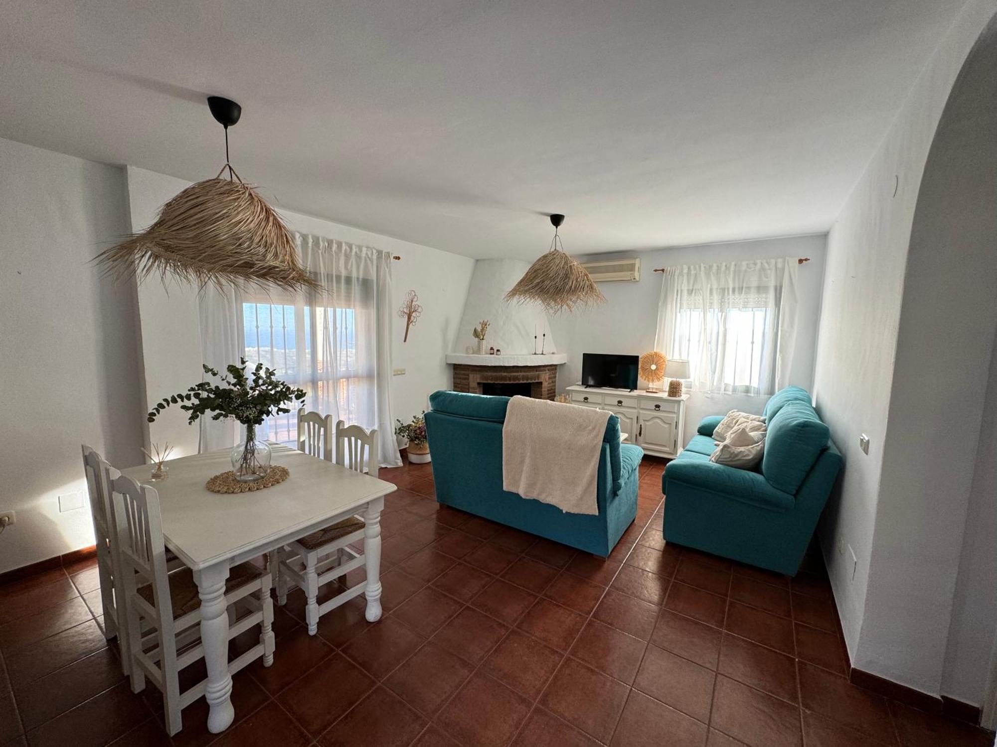 En Con Piscina, Jacuzzi Y Espectaculares Vistas Frigiliana