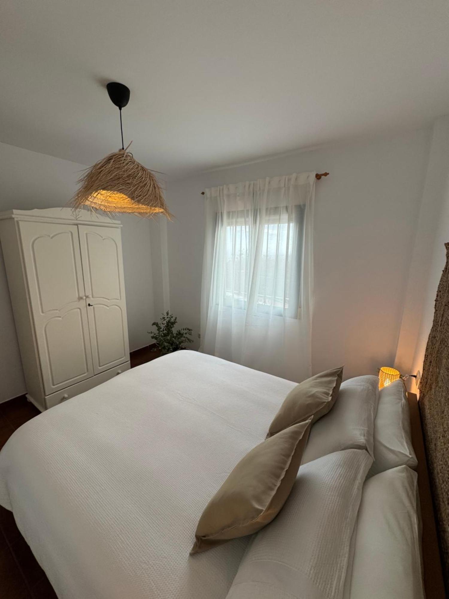 En Con Piscina, Jacuzzi Y Espectaculares Vistas * Frigiliana