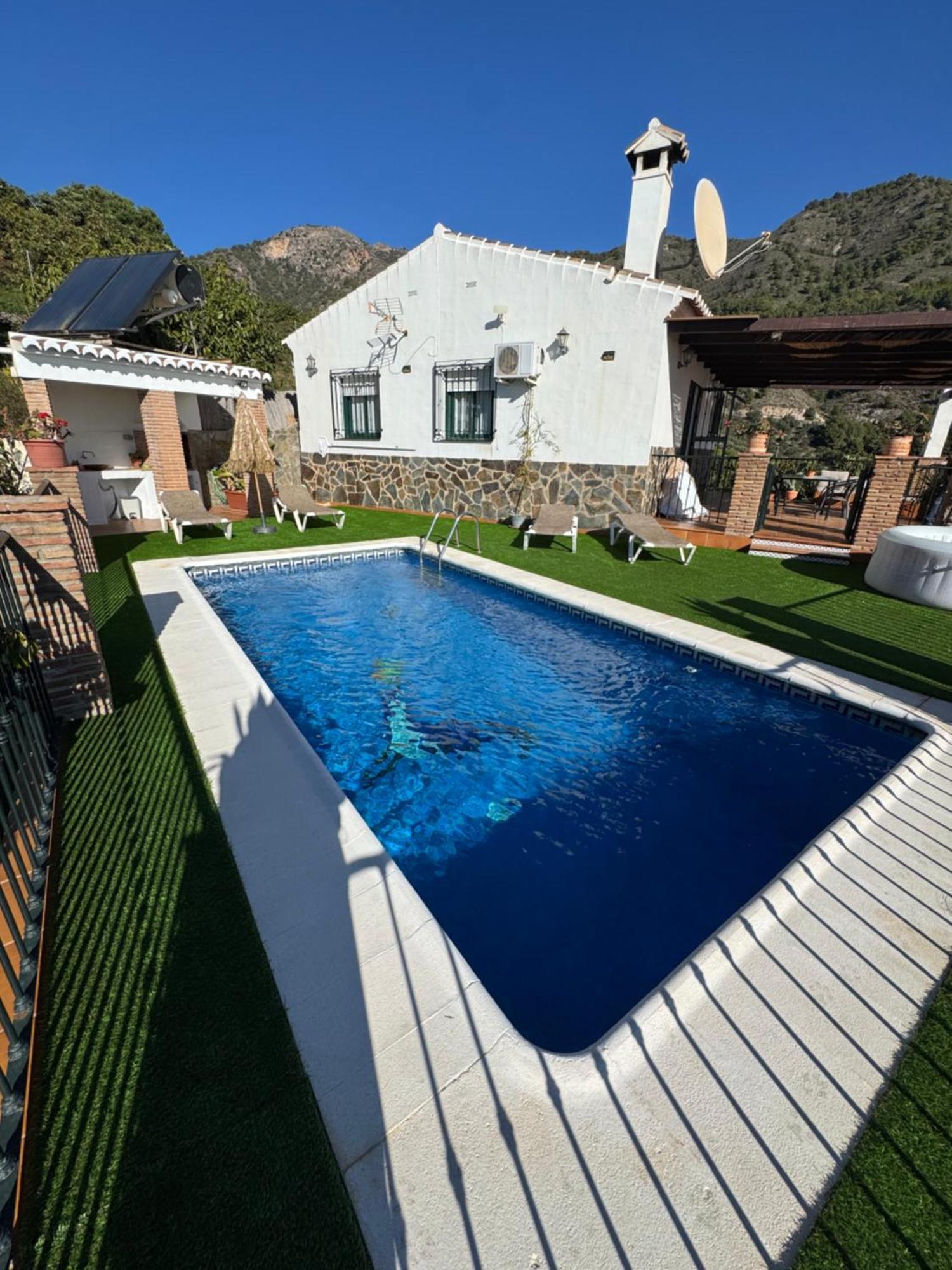 En Con Piscina, Jacuzzi Y Espectaculares Vistas Willa *
