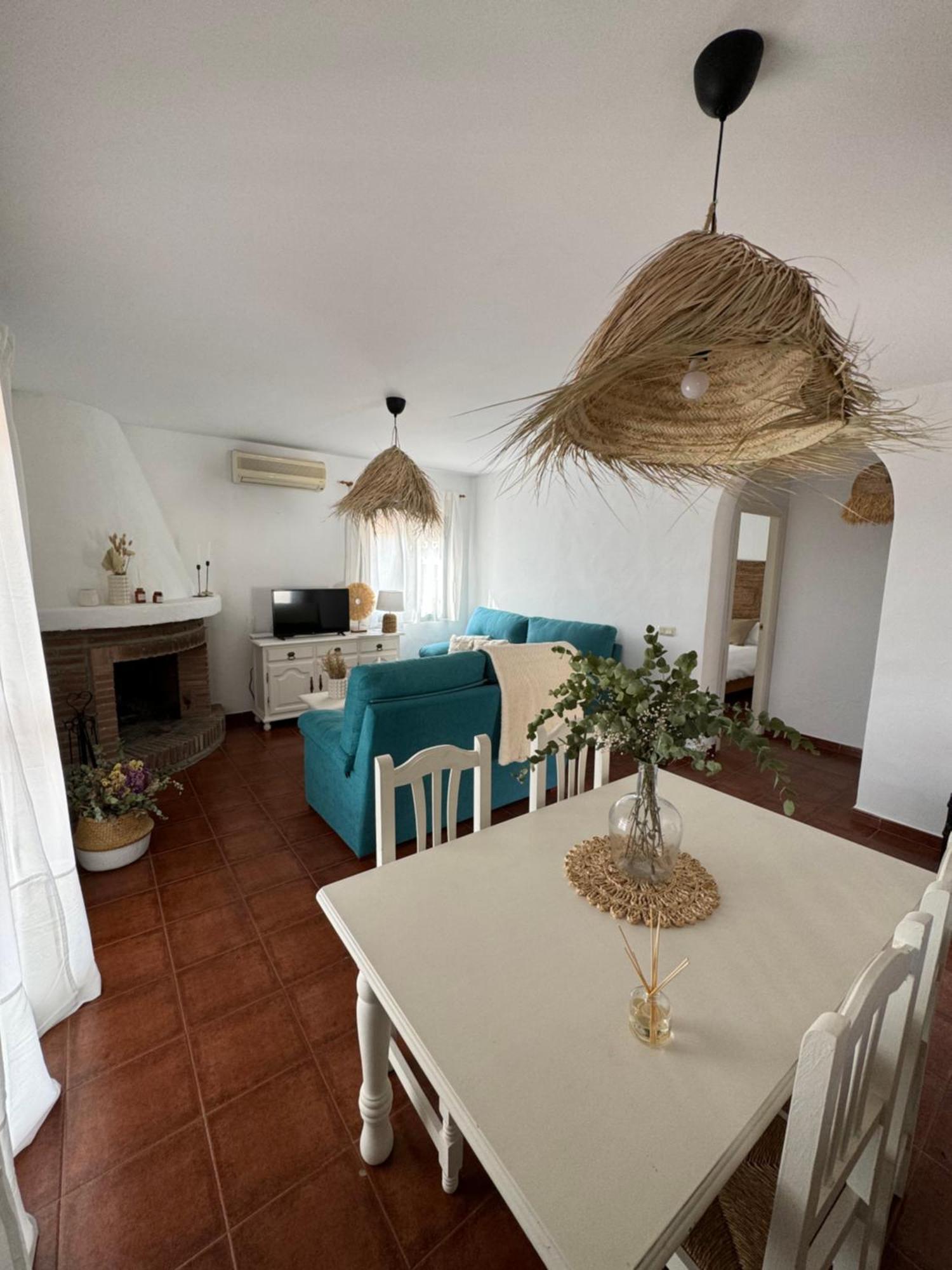 En Con Piscina, Jacuzzi Y Espectaculares Vistas * Frigiliana