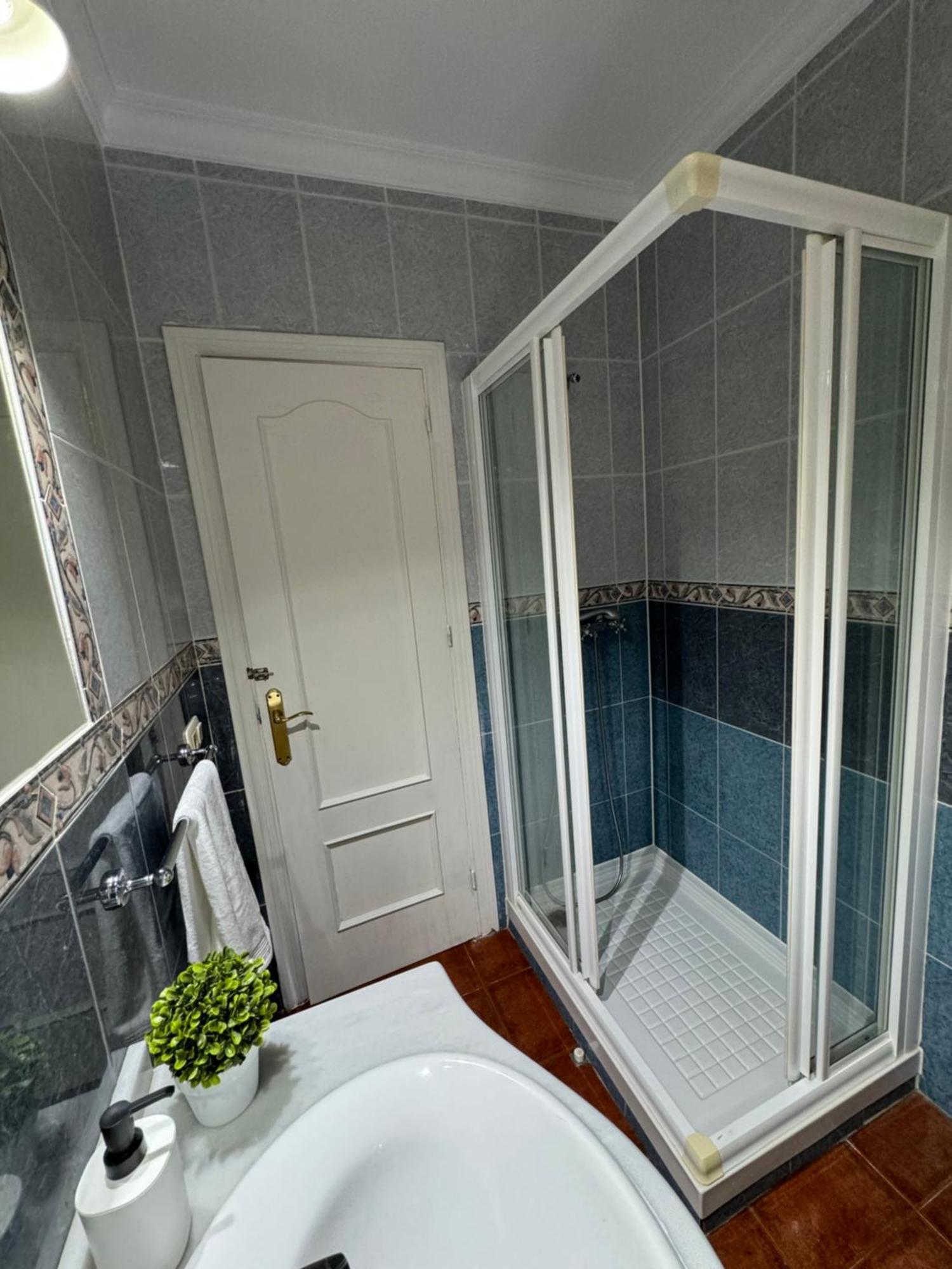 En Con Piscina, Jacuzzi Y Espectaculares Vistas Villa Frigiliana
