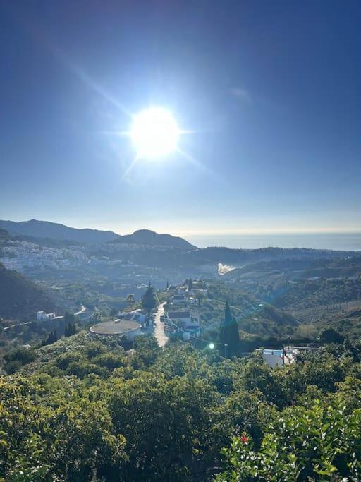 Villa En Con Piscina, Jacuzzi Y Espectaculares Vistas