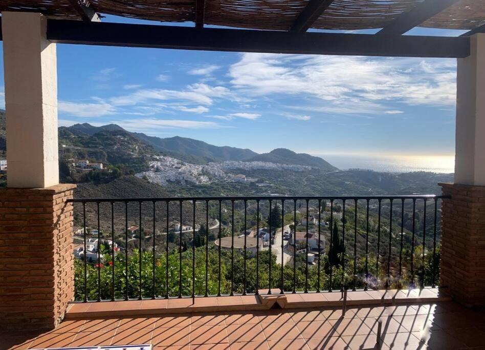 En Con Piscina, Jacuzzi Y Espectaculares Vistas